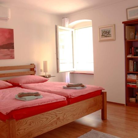 Apartment Roby Vrsar Luaran gambar